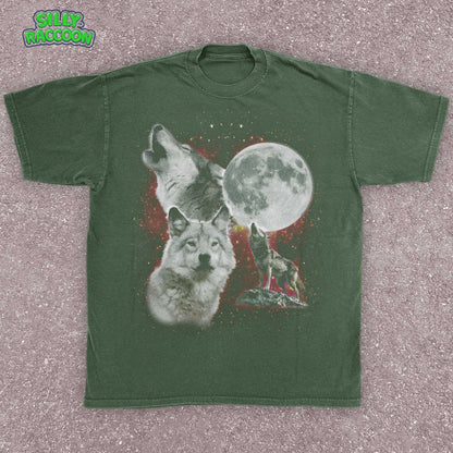 90s wolf moon shirt, vintage style grunge wolves graphic tee. Retro unisex t-shirt for animal and wildlife lovers. Features a moonlit night sky and wolf design. Comfort Colors tee, perfect gift.